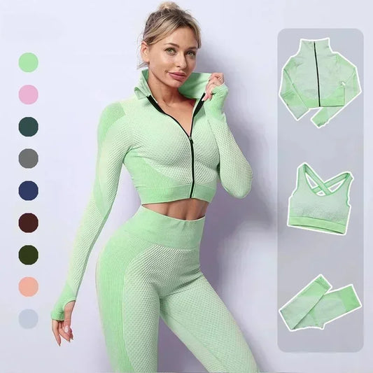 Stylish and comfortable activewear set for women, perfect for yoga or gym workouts.