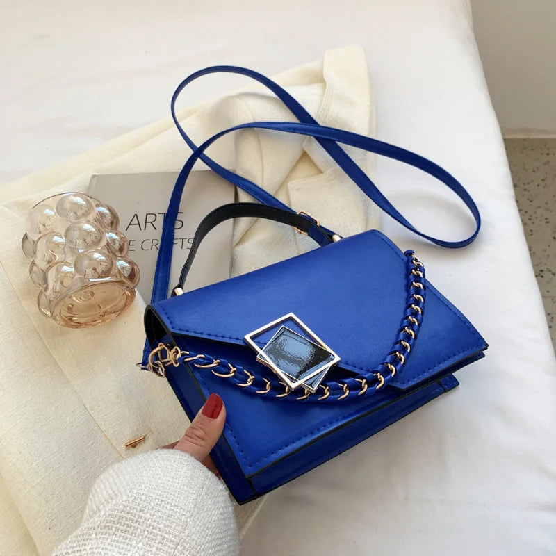 Women’s retro luxe handbag crafted with high-quality materials and classic design.